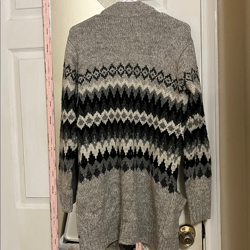 American Eagle Outfitters Patterned Cardigan with Pockets - Picture 5 of 5